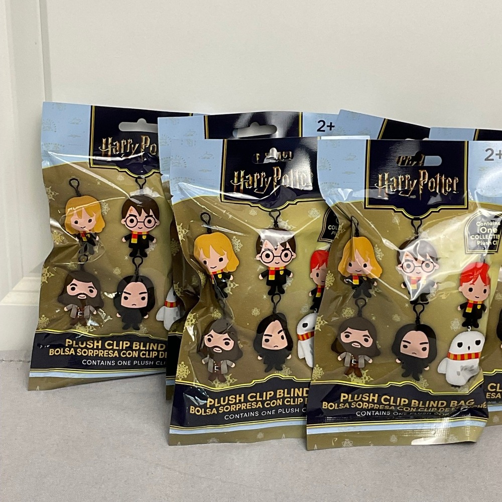 Harry Potter Plush Clip Blind Bag Mystery Lot of 6 Wizarding World Collectibles - Picture 2 of 3
